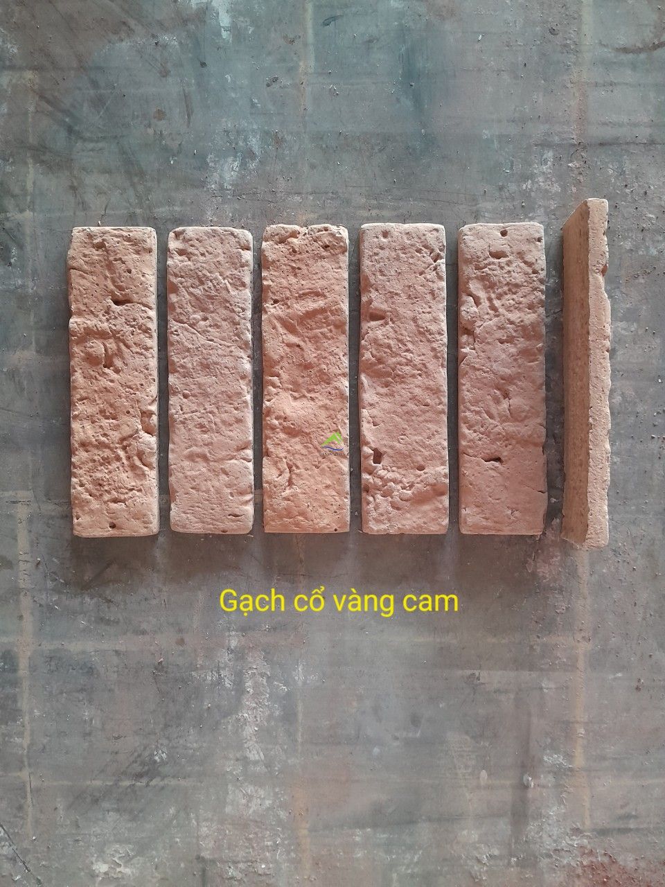 GẠCH CỔ VÀNG CAM