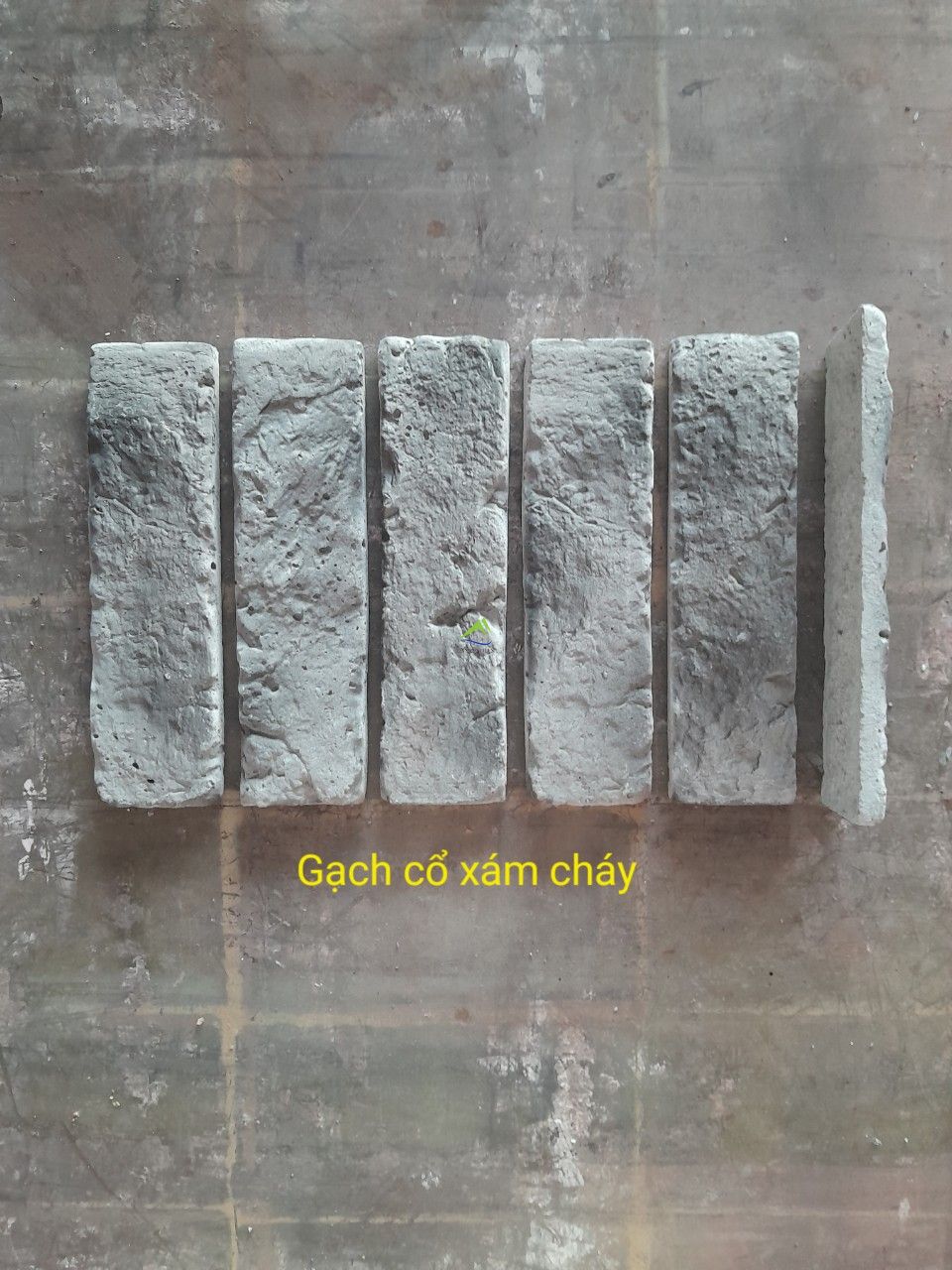 GẠCH CỔ XÁM CHÁY